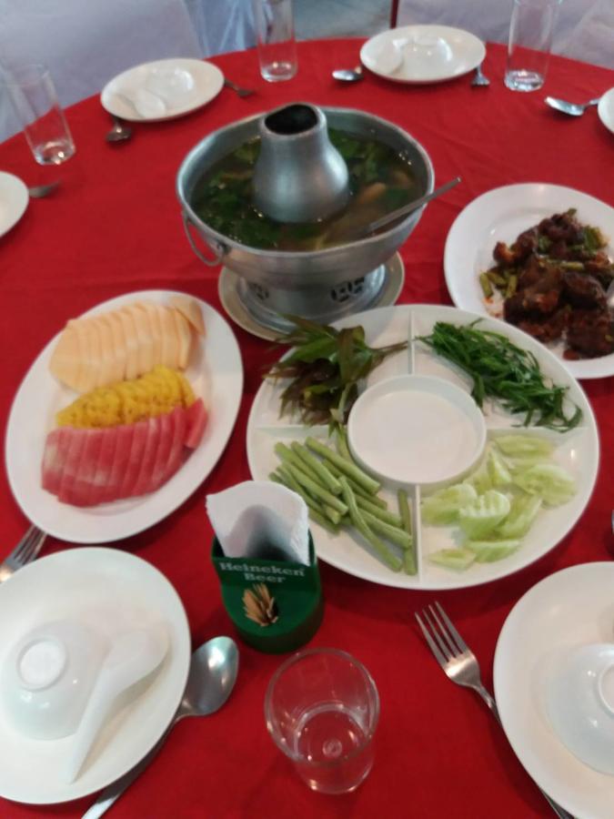 Petchkasem Grand Hotel Surin Ngoại thất bức ảnh